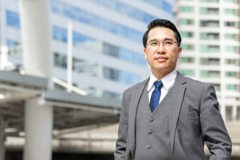 portrait-asian-business-man-business-district-lifestyle-business-people-concept